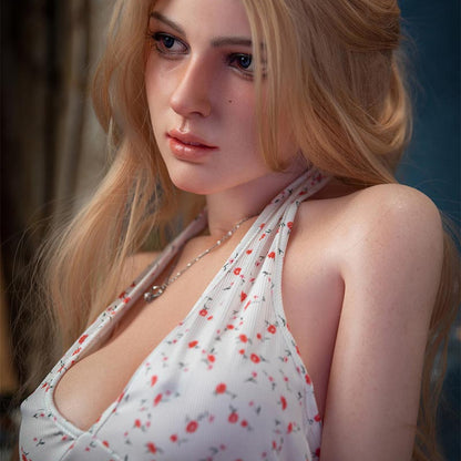 Alicia-148cm Petite princesse aristocratique européenne-héroïne du peuple